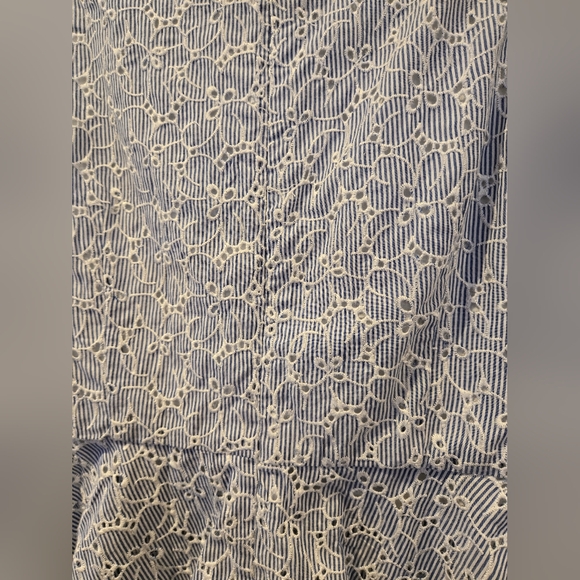 HD in Paris Eyelet Peplum Top Size 4 - Picture 9 of 9